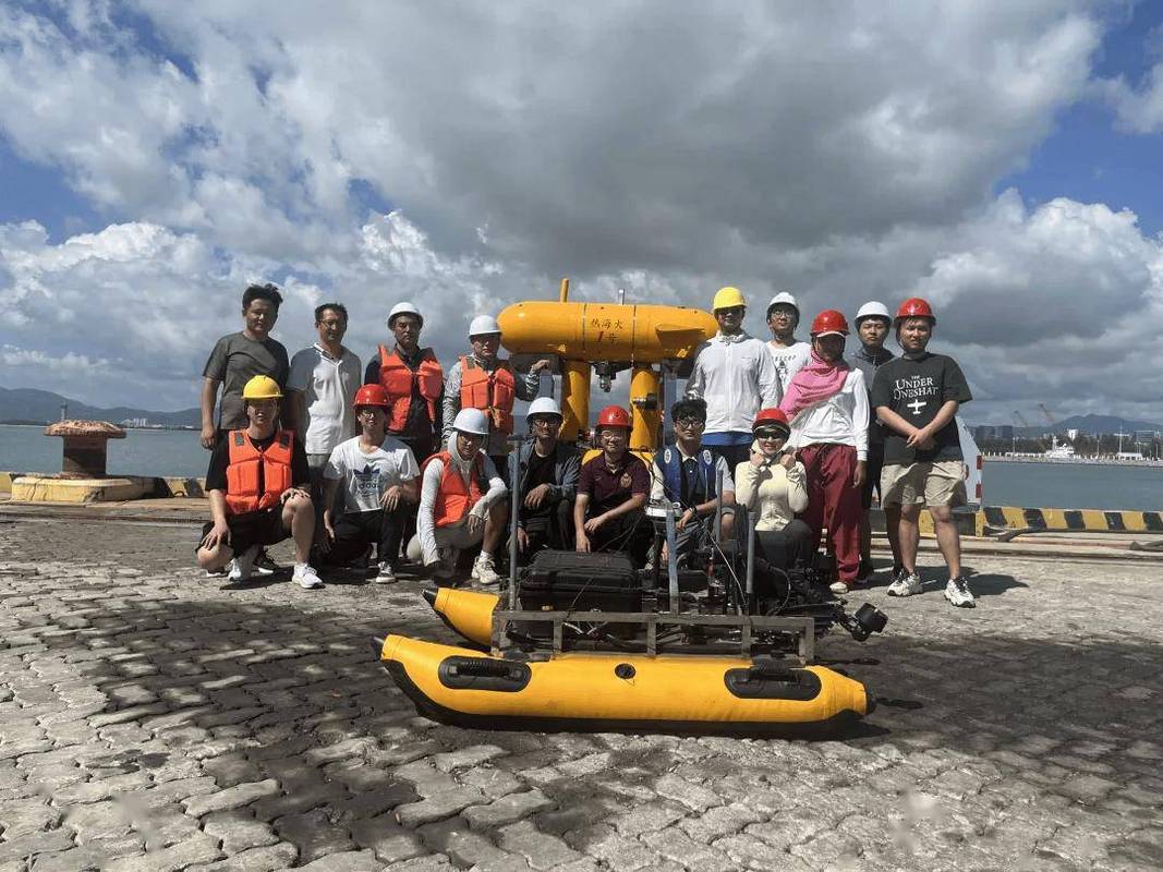海南热带海洋学院研制水下机器人"热海大1号"成功完成海试!